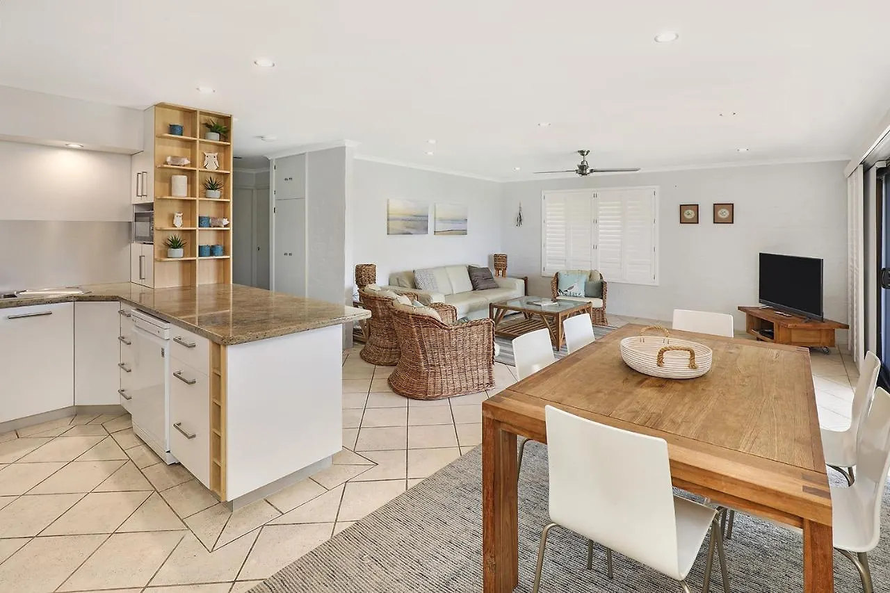 Illawong Apartments Mooloolaba Australia